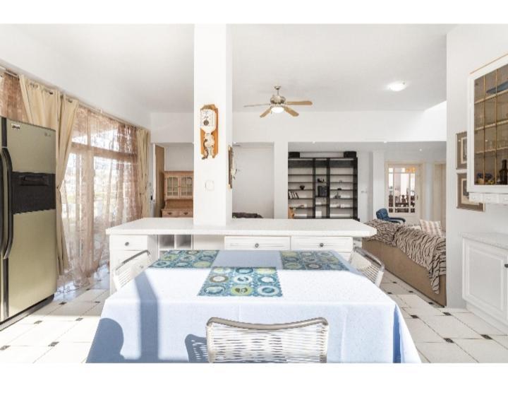 Artemis Villa Near Athens Airport Markópoulon エクステリア 写真